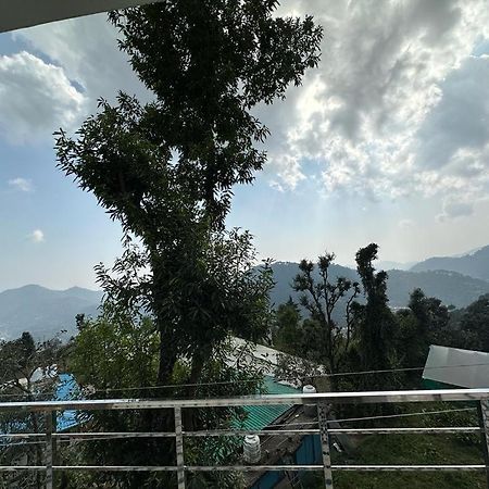 Hotel Goludev Valley View 나이니탈 외부 사진